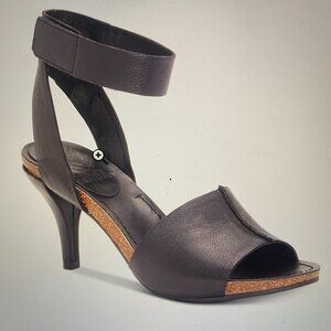 Vince Camuto Odela heels size 7